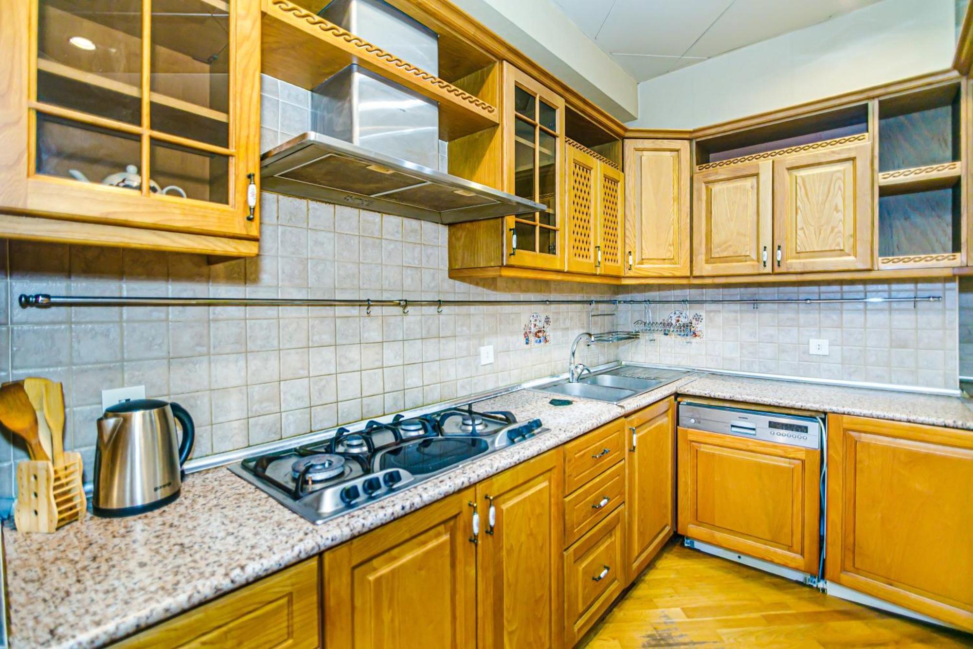 Nizami Apartment By Baku Housing Bagian luar foto